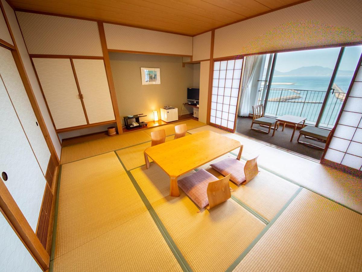 Готель Kokumin Shukusha Marine Terrace Ashiya Кіта-Кюшю Екстер'єр фото
